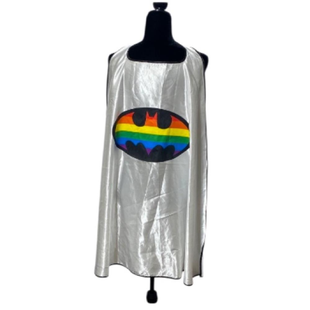 Six flags Batman pride cape